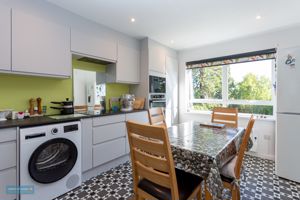 Kitchen/Diner- click for photo gallery